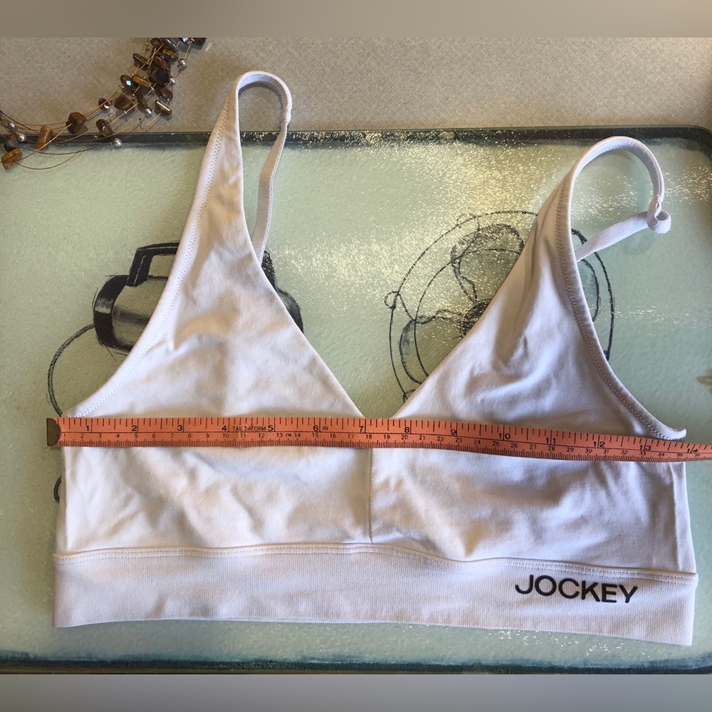 White Seamless Wireless Sports Bra
Jockey
Size M
EUC